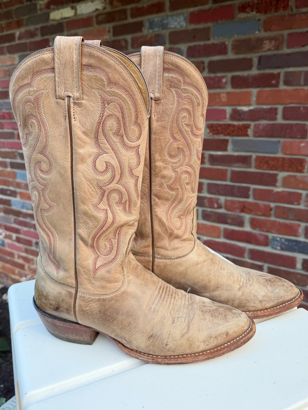 Vintage NECONA Legacy Tan Cow Leather Cowboy Boots